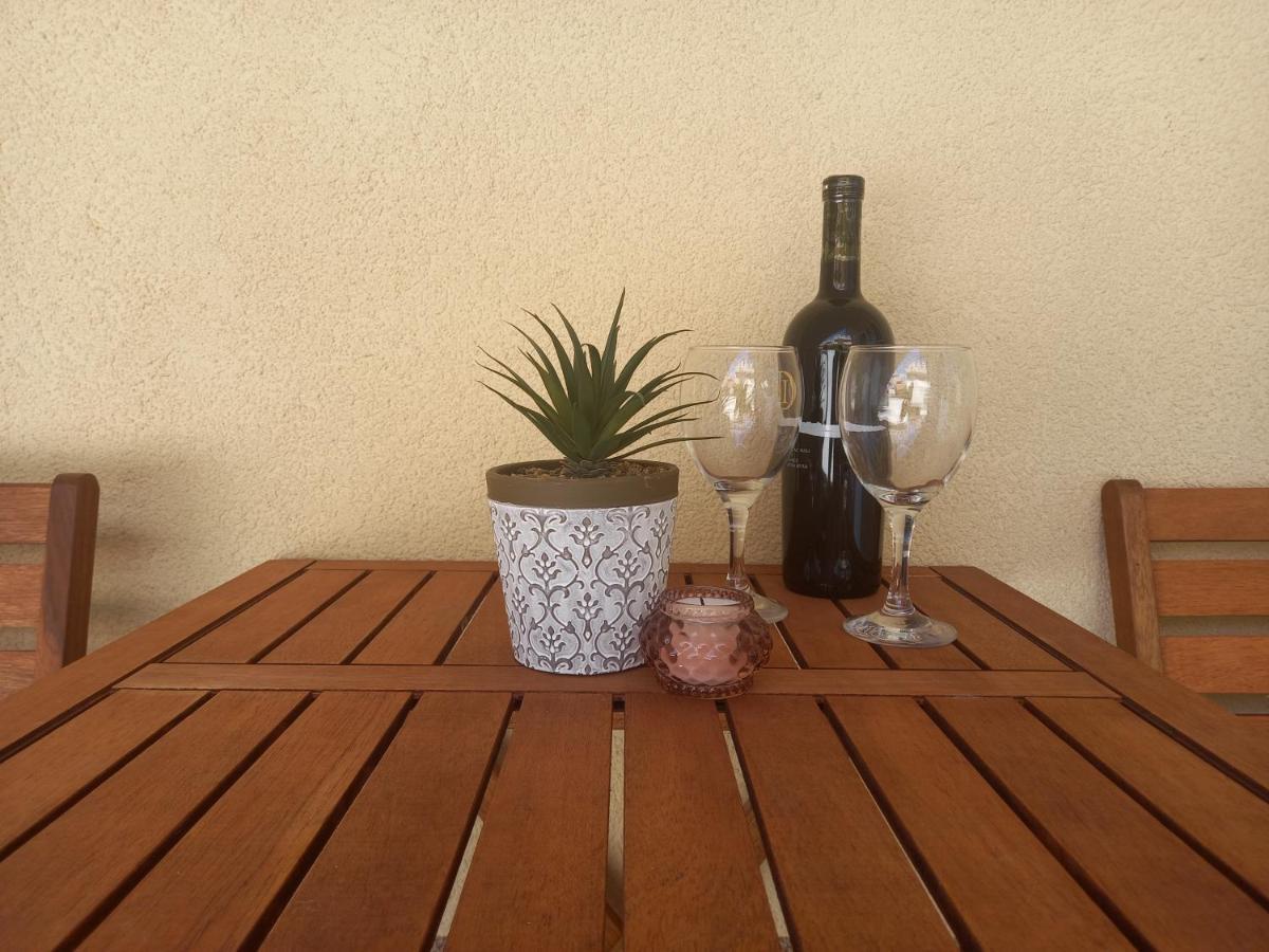 Apartamento Apartman Maja Kaštela Exterior foto